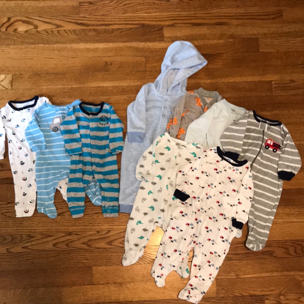9 one piece sleepers NB & 0-3 month